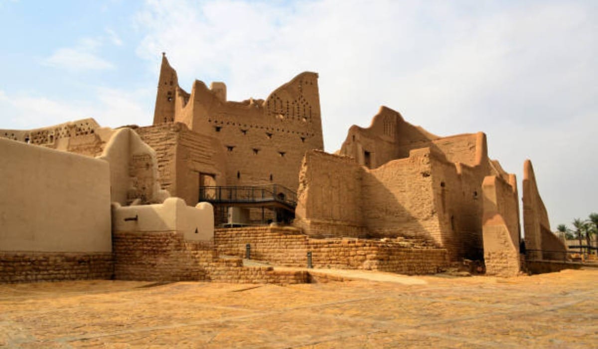 Family-Friendly Tours in Saudi Arabia