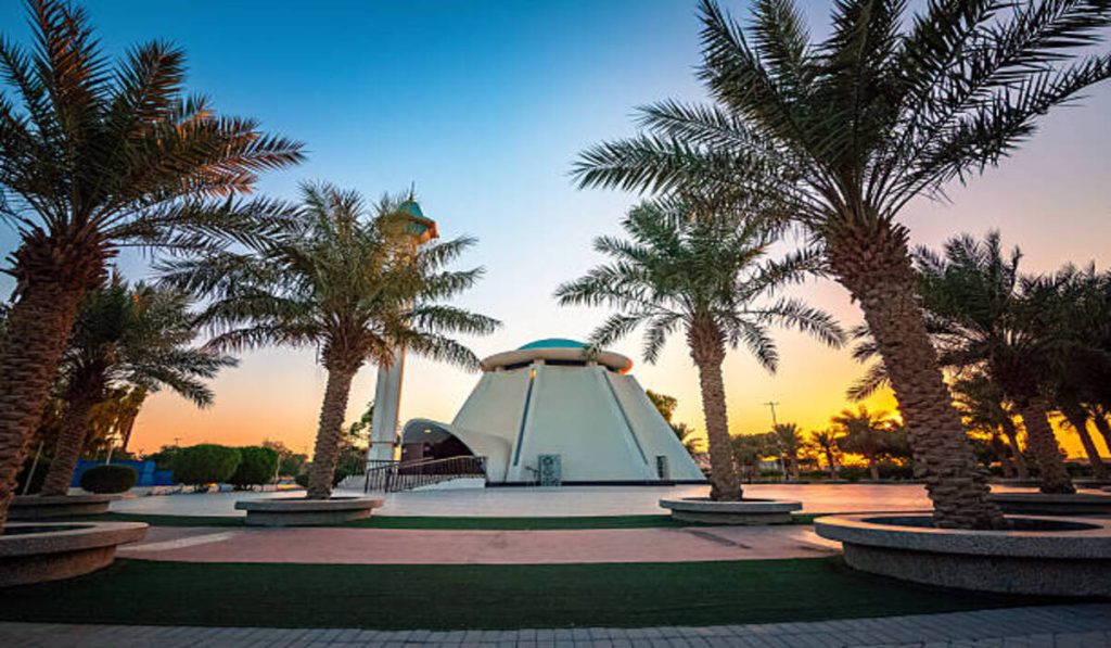 luxury Saudi Arabia tour itinerary