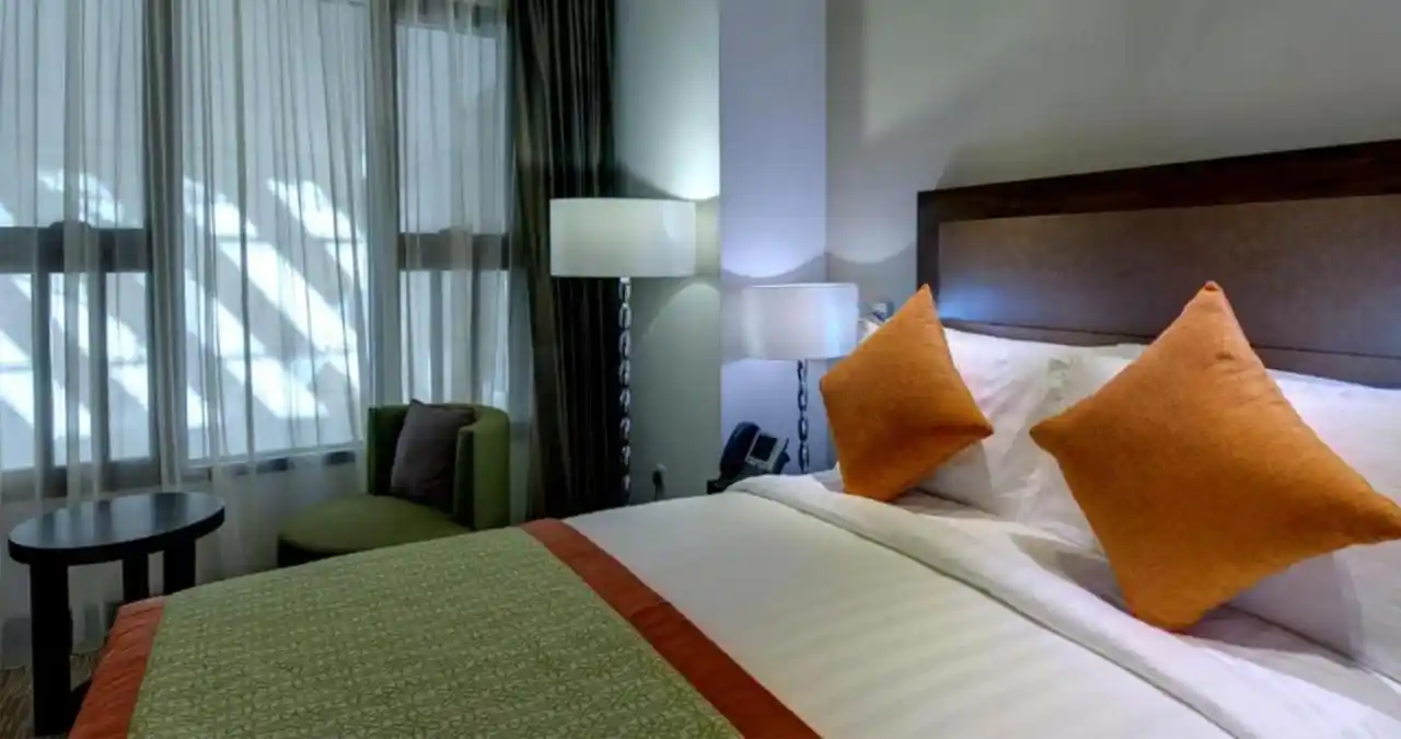 5* Crowne Plaza 